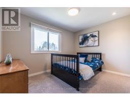 68 HILLVIEW DRIVE - 24