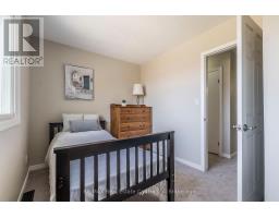 68 HILLVIEW DRIVE - 26