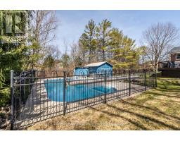 68 HILLVIEW DRIVE - 36