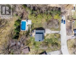 68 HILLVIEW DRIVE - 4