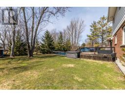 68 HILLVIEW DRIVE - 44