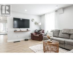 297 WELLINGTON STREET S - 3