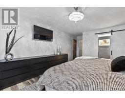 21 DRAPER STREET - 24