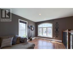 83 SYLVIA STREET - 12
