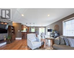 83 SYLVIA STREET - 13