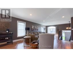 83 SYLVIA STREET - 15