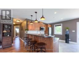 83 SYLVIA STREET - 17