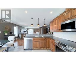 83 SYLVIA STREET - 22