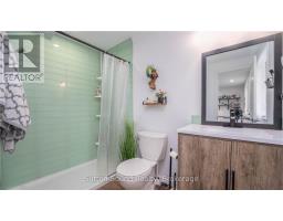 18 QUEEN STREET W - 5