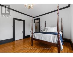 126 JOHN STREET N - 23
