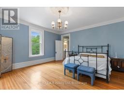 126 JOHN STREET N - 26