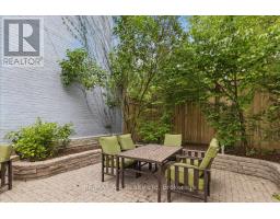 126 JOHN STREET N - 37