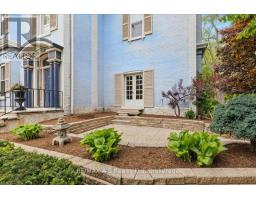 126 JOHN STREET N - 4