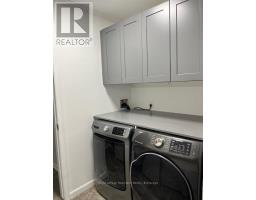 38 BOND STREET - 22