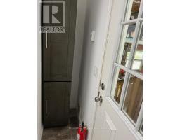 38 BOND STREET - 24