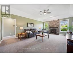 17 ST BONIFACE DRIVE - 13