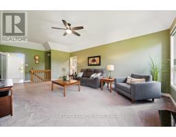 17 ST BONIFACE DRIVE - 14