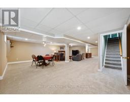17 ST BONIFACE DRIVE - 24