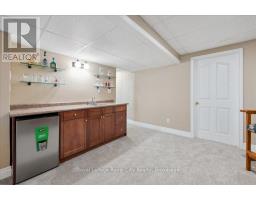 17 ST BONIFACE DRIVE - 29