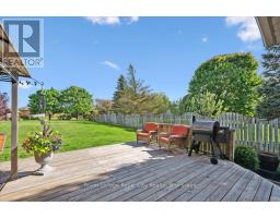 17 ST BONIFACE DRIVE - 37