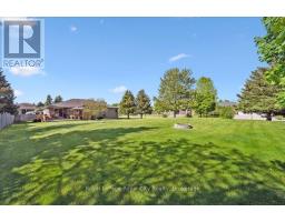 17 ST BONIFACE DRIVE - 39