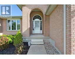 17 ST BONIFACE DRIVE - 4