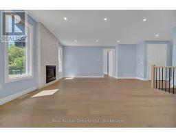 8357 GOOSEMARSH LINE - 17