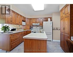 605 MAPLE AVENUE N - 10