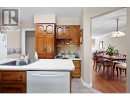 605 MAPLE AVENUE N - 11