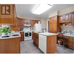 605 MAPLE AVENUE N - 12