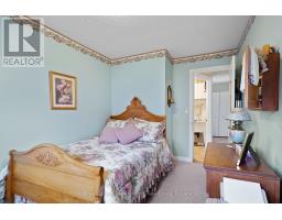 605 MAPLE AVENUE N - 17