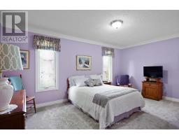605 MAPLE AVENUE N - 19