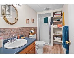 605 MAPLE AVENUE N - 35