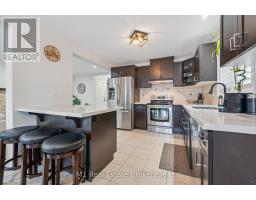 174 CURZON CRESCENT - 10