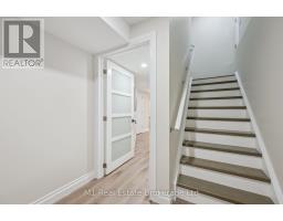 174 CURZON CRESCENT - 32