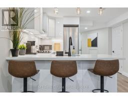 174 CURZON CRESCENT - 34