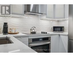 174 CURZON CRESCENT - 35