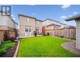 174 CURZON CRESCENT - 48