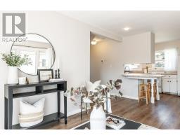 109 NORFOLK STREET - 12
