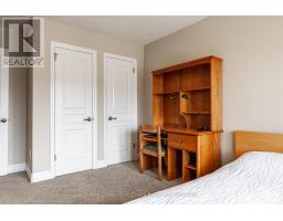 138 OAK PARK DRIVE - 19