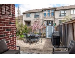 138 OAK PARK DRIVE - 33