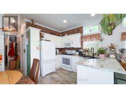 50 PORTSIDE DRIVE - 77719 BLUEWATER HIGHWAY - 16