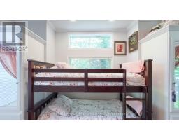 50 PORTSIDE DRIVE - 77719 BLUEWATER HIGHWAY - 32