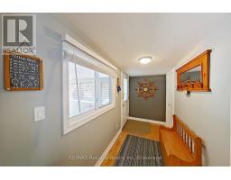 17 LOUISA STREET - 37