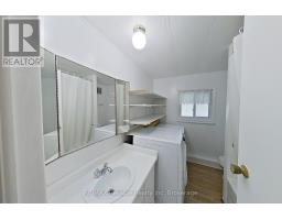 31 TRAILER PARK ROAD - 32
