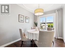 34 STRATHCONA CRESCENT - 11