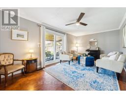 34 STRATHCONA CRESCENT - 21