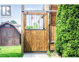 34 STRATHCONA CRESCENT - 36