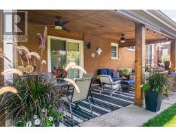 34 STRATHCONA CRESCENT - 39
