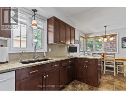 47 WINDEMERE CRESCENT - 10